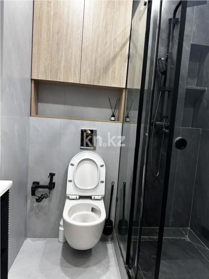 Продажа 2-комнатной квартиры, 54 м², ул. Жандосова, дом  94а в Алматы - фото 5