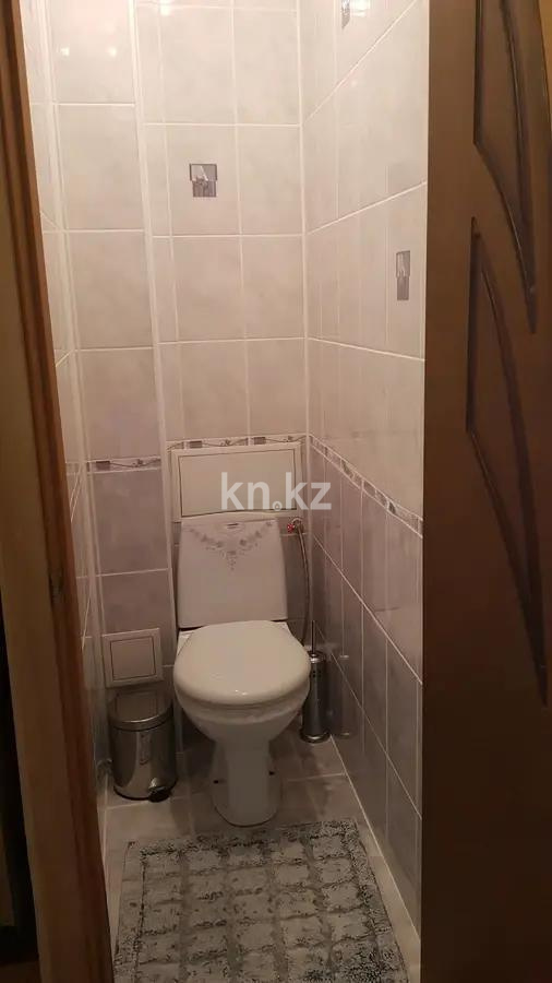 Продажа 3-комнатной квартиры, 48 м², мкр-н 17, дом  49 в Караганде - фото 6