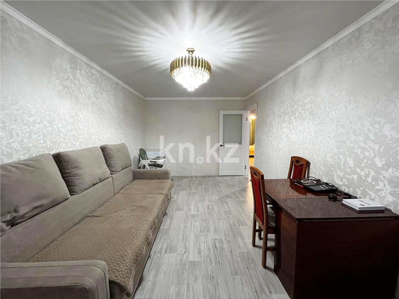 Продажа 3-комнатной квартиры, 63 м², ул. Муканова в Караганде - фото 2