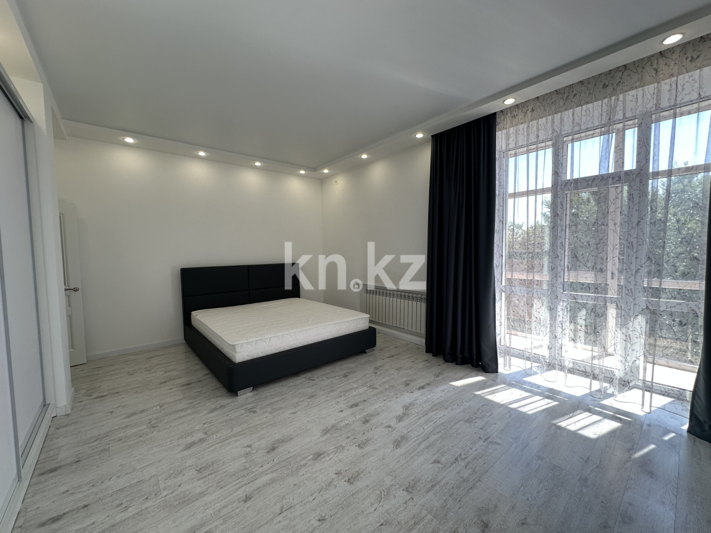 Продажа 4-комнатной квартиры, 198 м², ул. Ботаническая, дом  12/12 в Караганде - фото 20