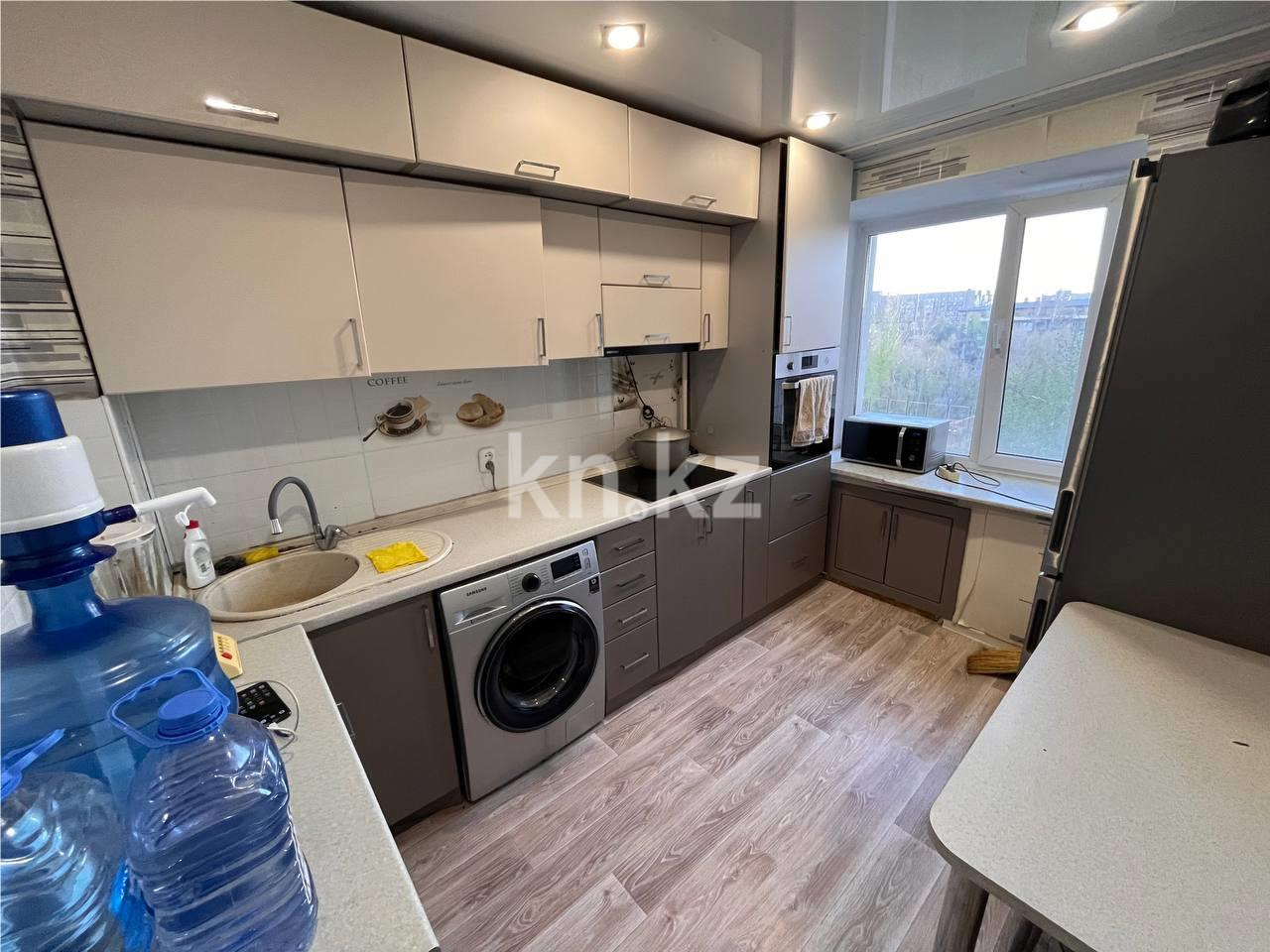 Продажа 4-комнатной квартиры, 75 м², пр. Республики, дом  18 в Караганде - фото 11