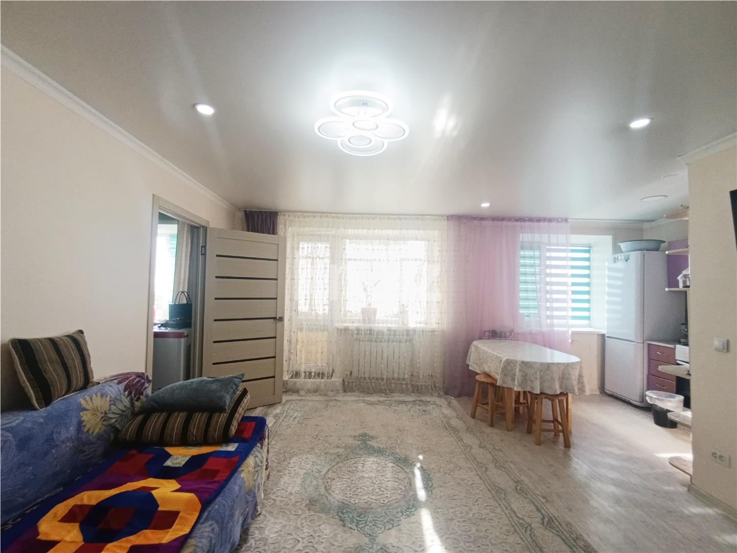 Продажа 2-комнатной квартиры, 44 м², 21 мкр. в Караганде - фото 6