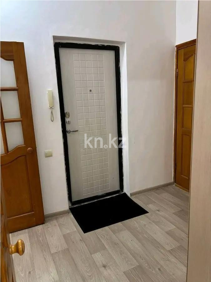 Продажа 1-комнатной квартиры, 40 м², мкр-н Аксай-4, дом  54 в Алматы - фото 3