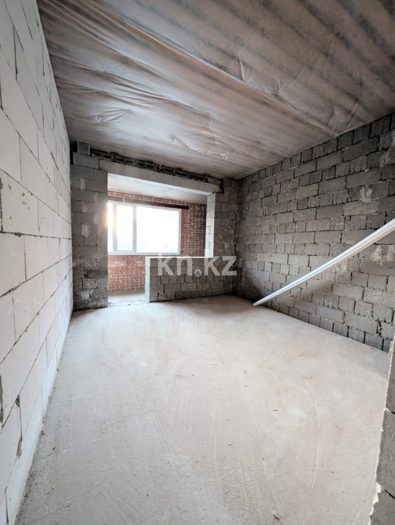 Продажа 4-комнатной квартиры, 135 м², ул. Скоробогатова, дом  108 в Уральске - фото 18