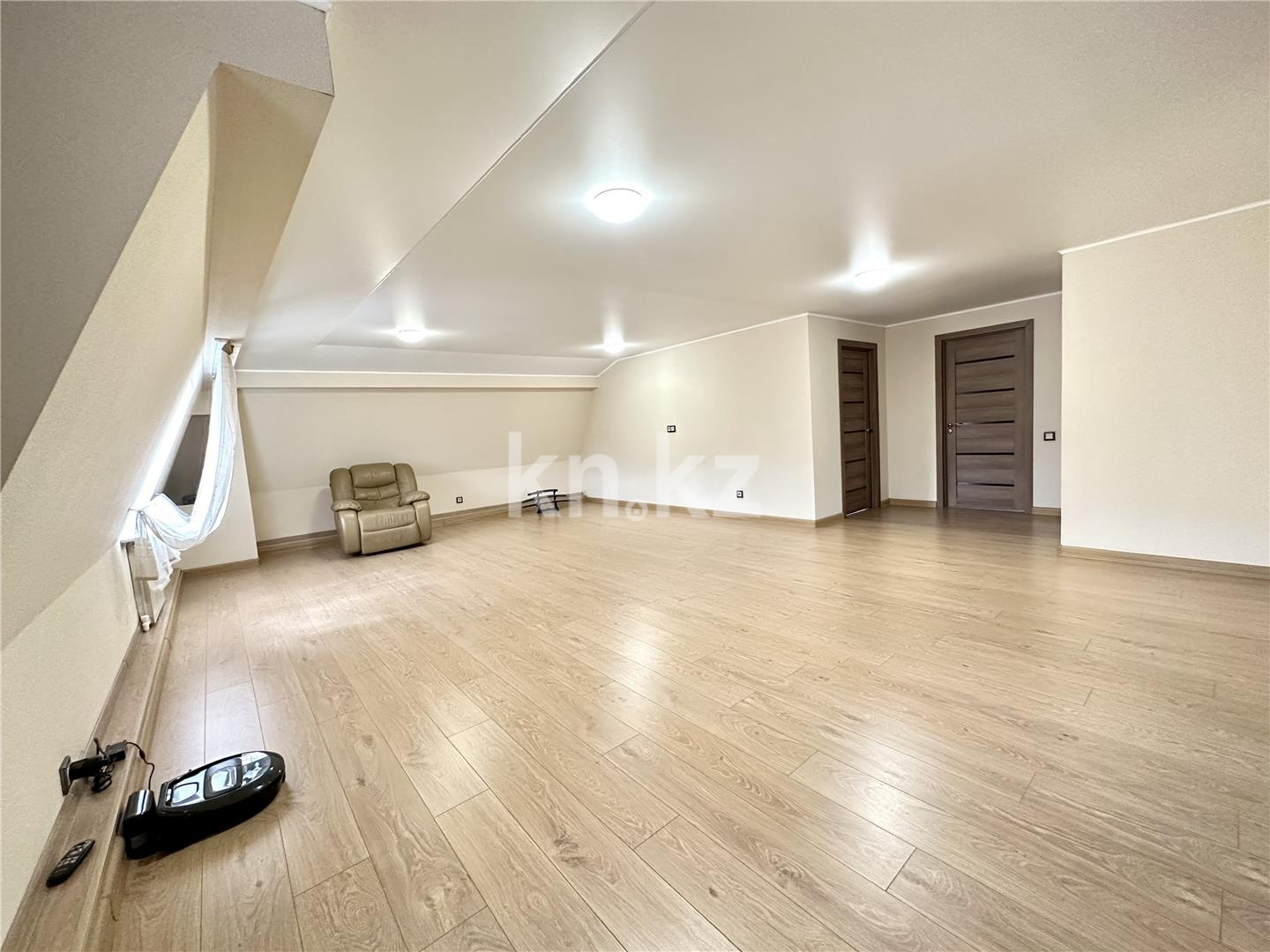 Продажа 6-комнатного дома, 400.7 м², ул. Жанибекова в Караганде - фото 28