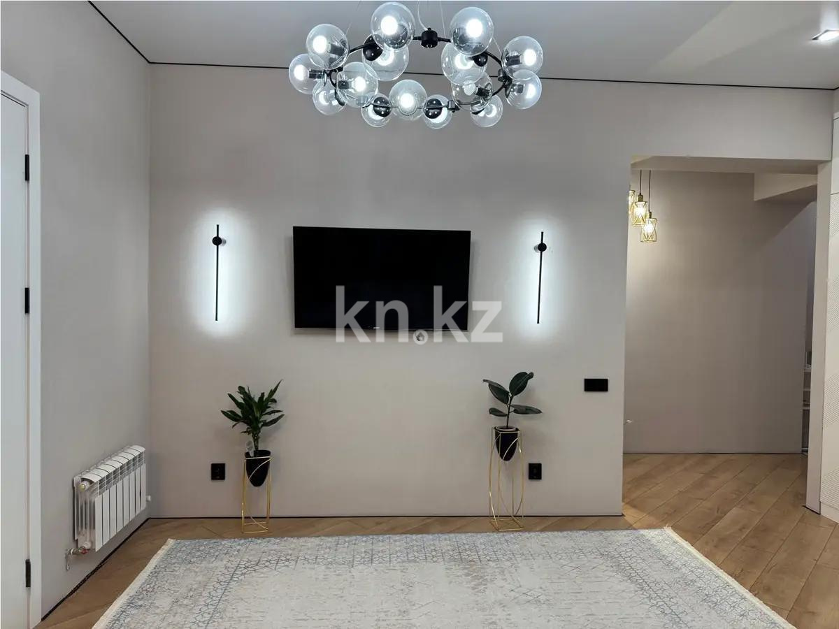 Продажа 2-комнатной квартиры, 79 м², ул. Дюсембекова, дом  83/2 в Караганде