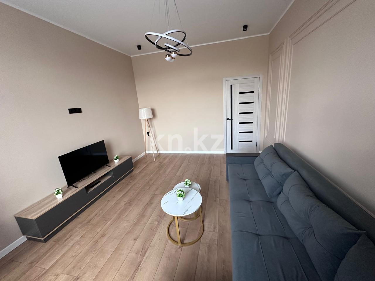 Продажа 2-комнатной квартиры, 72 м², ул. Муканова, дом  41/25 в Караганде - фото 2