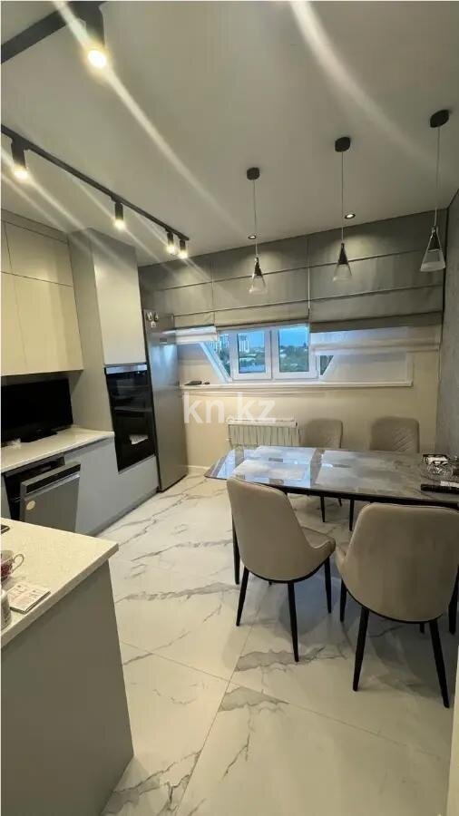 Продажа 3-комнатной квартиры, 70.5 м² в Алматы - фото 4