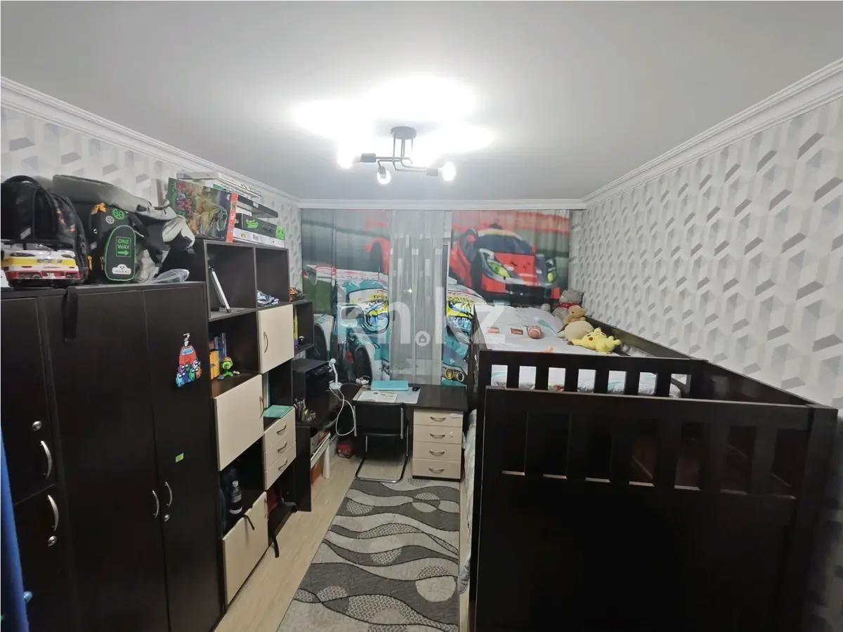 Продажа 4-комнатной квартиры, 80 м², ул. Муканова, дом  14 в Караганде - фото 4