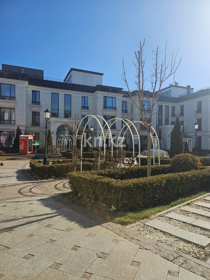 Продажа 4-комнатной квартиры, 195 м² в Алматы - фото 2