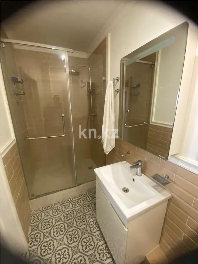 Продажа 4-комнатной квартиры, 160 м², ул. Аманжолова, дом  32/1 в Астане - фото 6