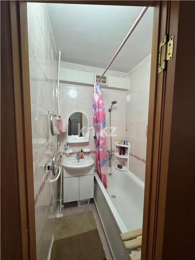 Продажа 2-комнатной квартиры, 44 м², ул. Дюсембекова, дом  61 в Караганде - фото 5