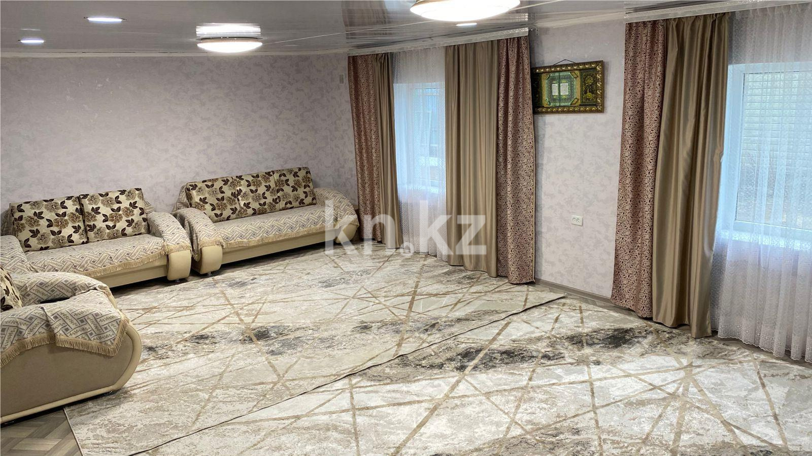 Продажа 4-комнатного дома, 110 м², ул. Карпатская, дом  15 в Караганде
