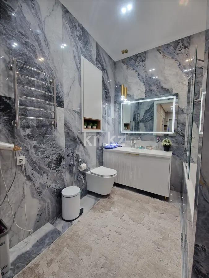 Продажа 4-комнатной квартиры, 125 м², пр. Тауелсыздык, дом  23 в Астане - фото 6