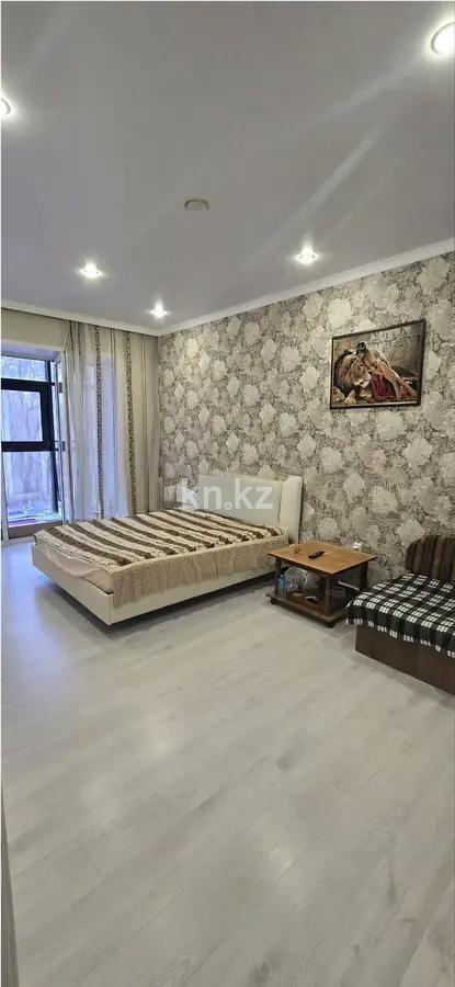 Продажа 3-комнатной квартиры, 93 м², пр. Сейфуллина, дом  10/1 в Караганде