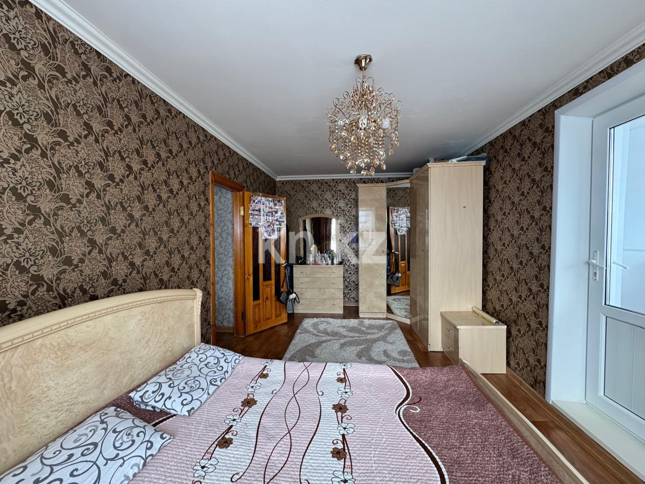 Продажа 4-комнатной квартиры, 103 м², мкр-н 8 в Темиртау - фото 4