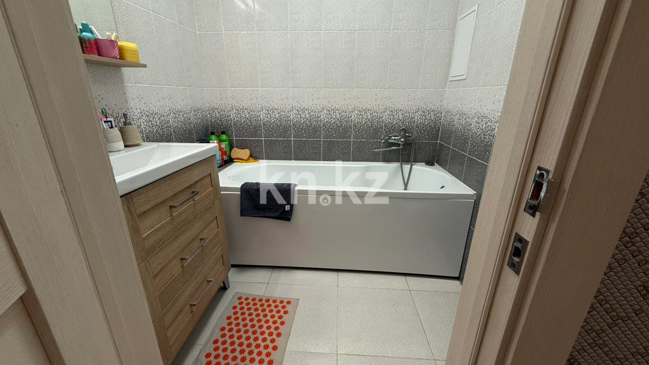 Продажа 3-комнатной квартиры, 67 м² в Караганде - фото 15