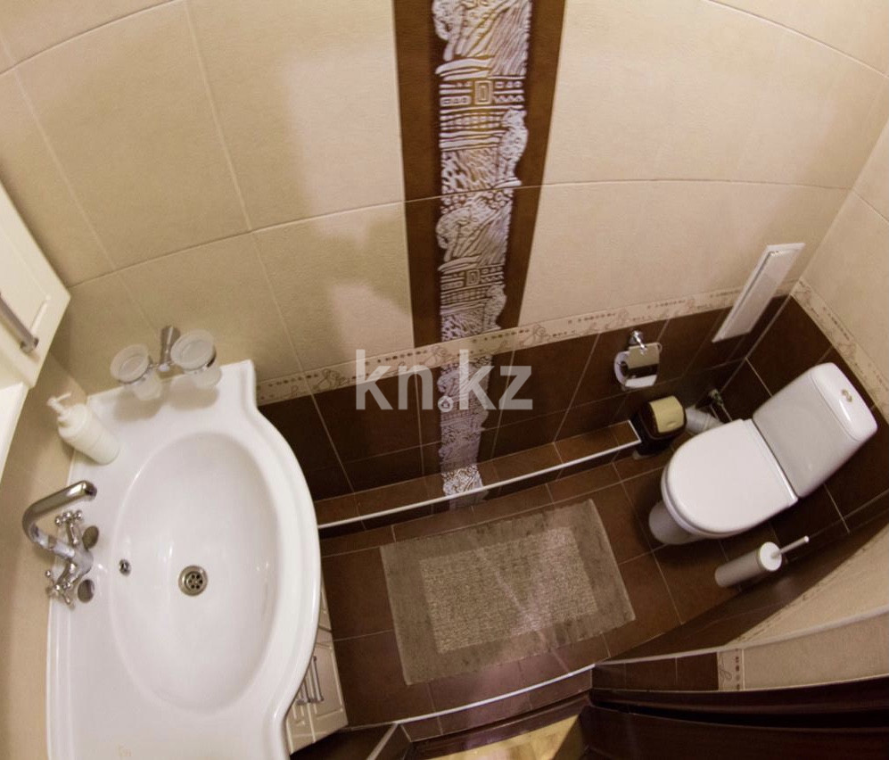 Аренда 2-комнатной квартиры, 65 м², Достык в Алматы - фото 8