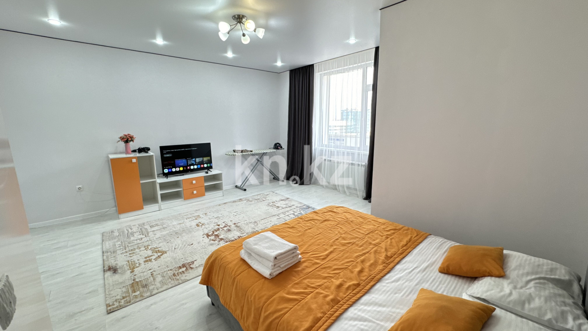 Аренда 1-комнатной квартиры посуточно, 52 м², ул. Сарайшык, дом  34 - ул. Акмешит в Астане - фото 2