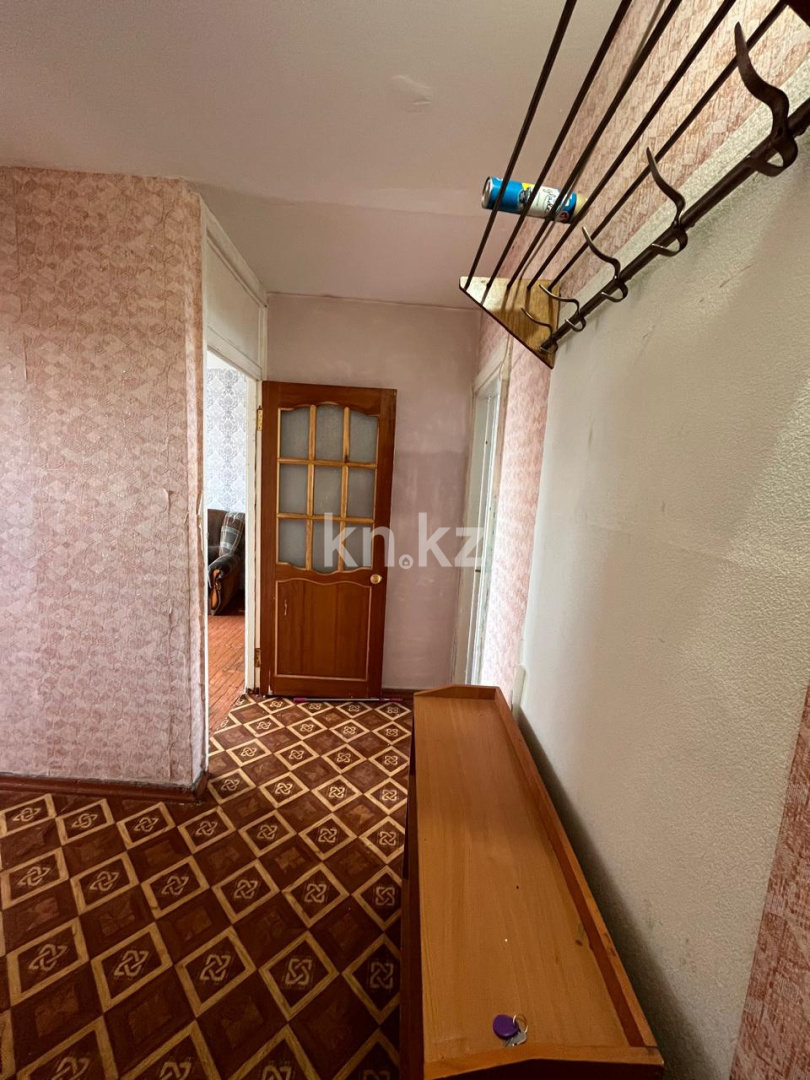Продажа 2-комнатной квартиры, 48 м², 15-й мкр., дом  15 в Караганде - фото 5