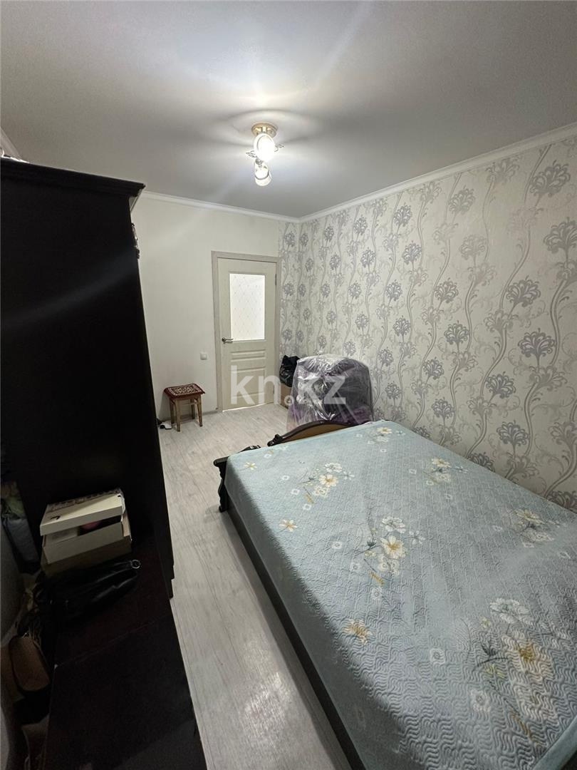 Продажа 3-комнатной квартиры, 65 м², ул. Муканова в Караганде - фото 4