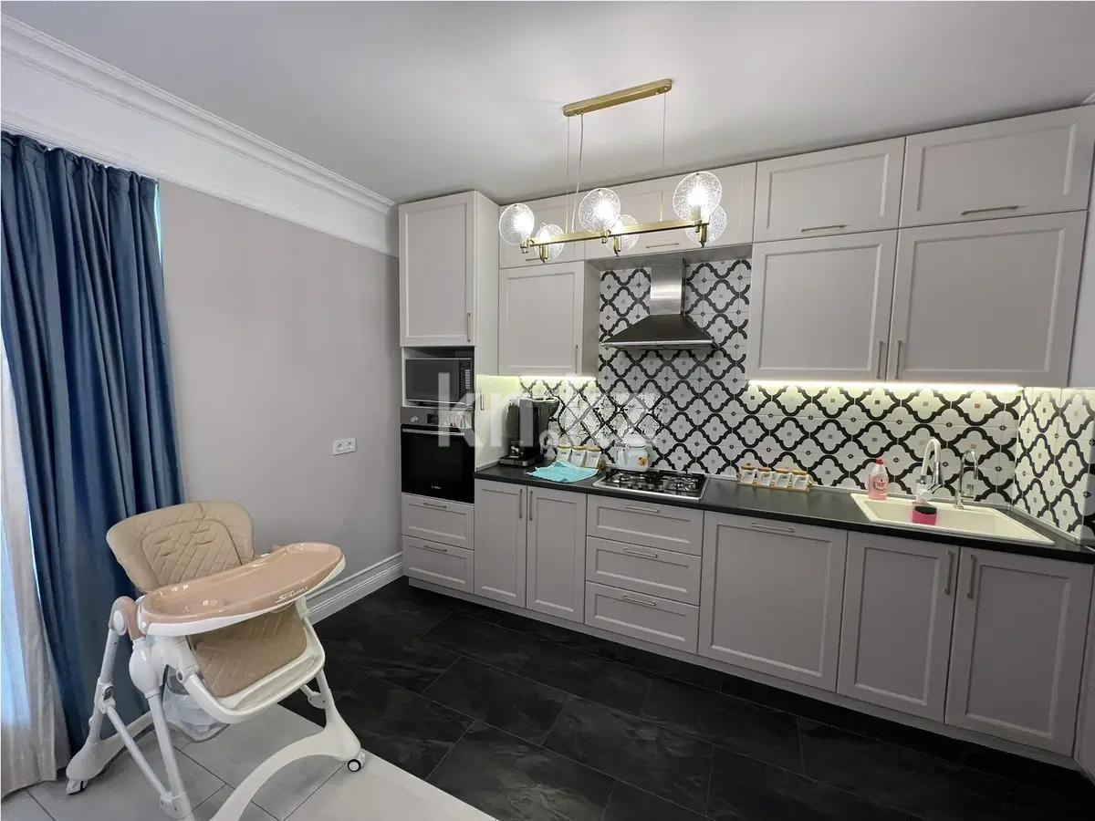 Продажа 3-комнатной квартиры, 92 м², мкр. Думан-2, дом  14 в Алматы - фото 4