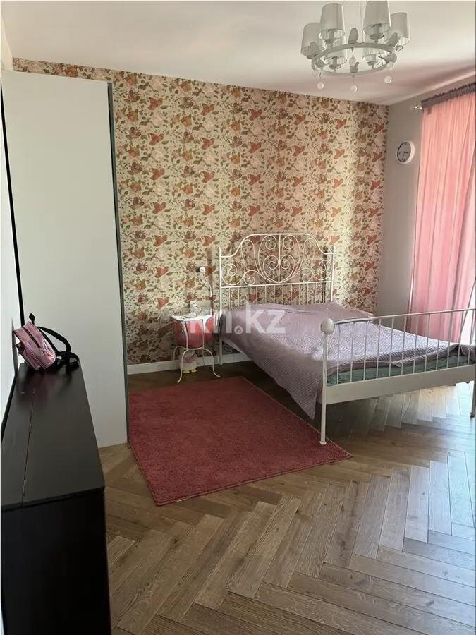 Продажа 4-комнатной квартиры, 200 м² в Астане - фото 4