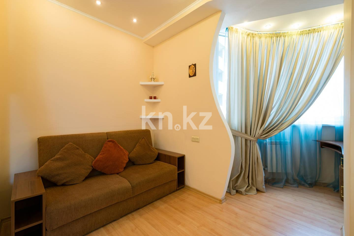 Аренда 2-комнатной квартиры посуточно, 63 м², Сейфуллина, дом  3/2 - ул. Тимирязева в Алматы - фото 4