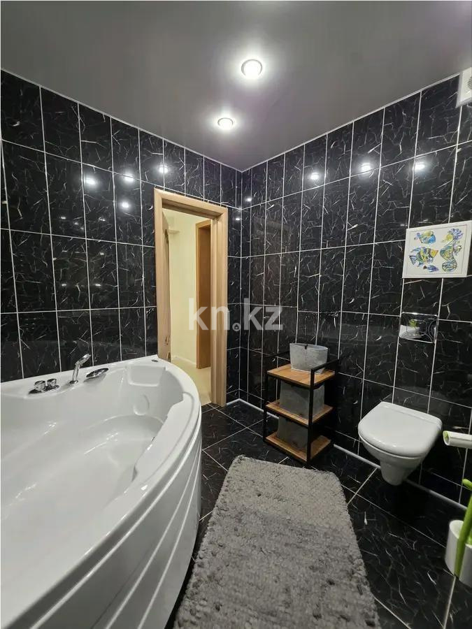 Продажа 5-комнатной квартиры, 198 м², ул. Ладушкина, дом  150/7 в Алматы - фото 9