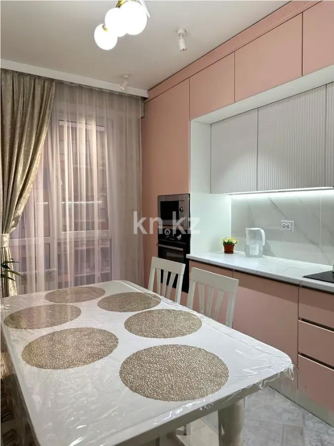 Продажа 2-комнатной квартиры, 62 м², ул. Алтын орда, дом  6/37 в Алматы - фото 2