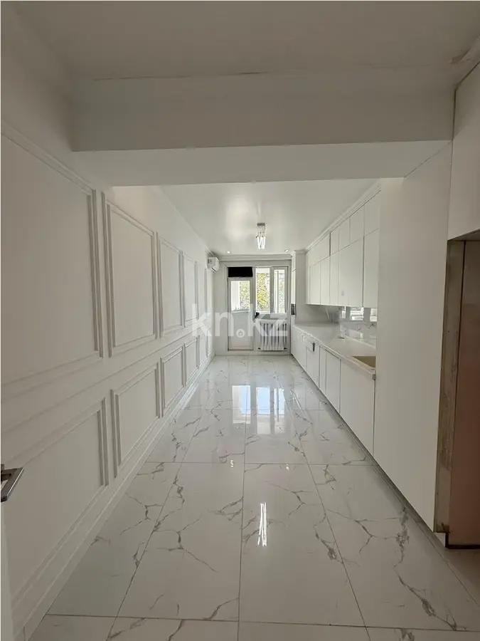 Продажа 4-комнатной квартиры, 137 м², мкр-н 8, дом  41/6 в Алматы - фото 5