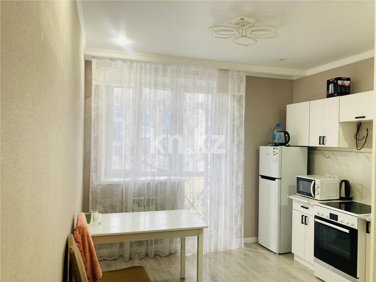 Продажа 2-комнатной квартиры, 55 м², 137 учетный квартал в Караганде - фото 11