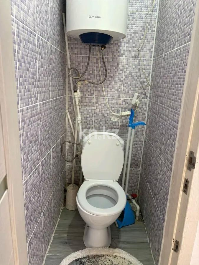 Продажа 2-комнатной квартиры, 45 м², 14 мкр., дом  22 в Караганде - фото 5