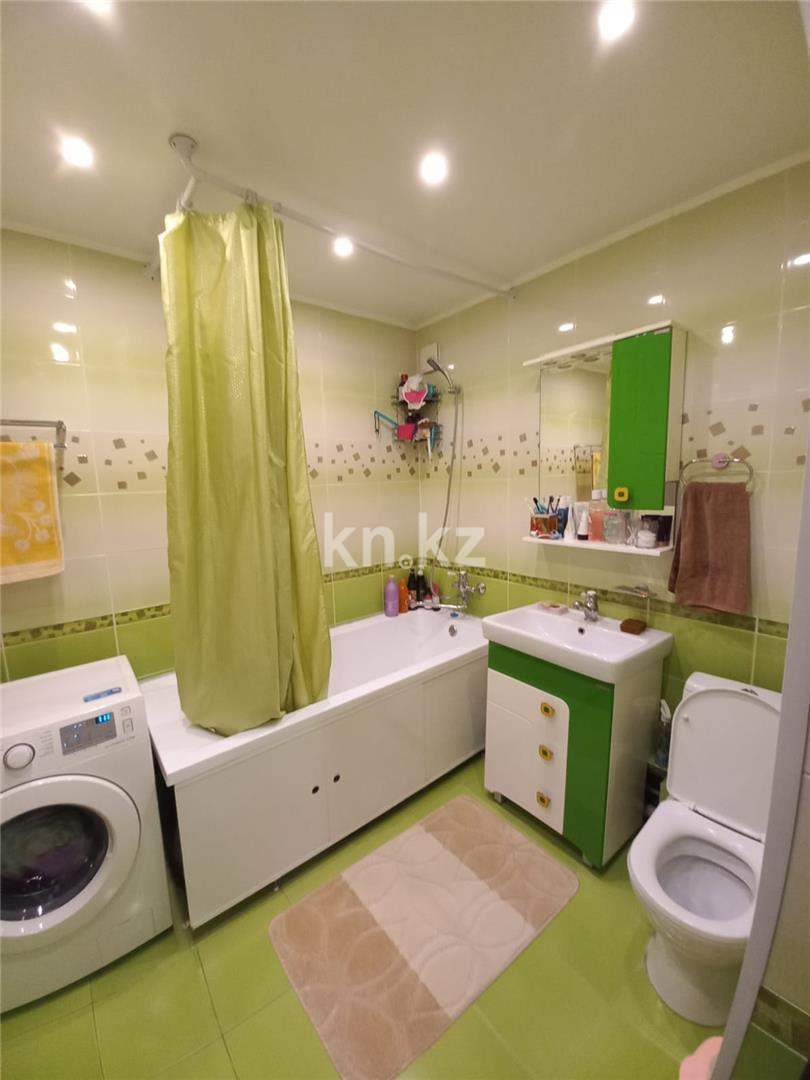 Продажа 3-комнатной квартиры, 63.3 м², ул. Сатпаева в Астане - фото 7