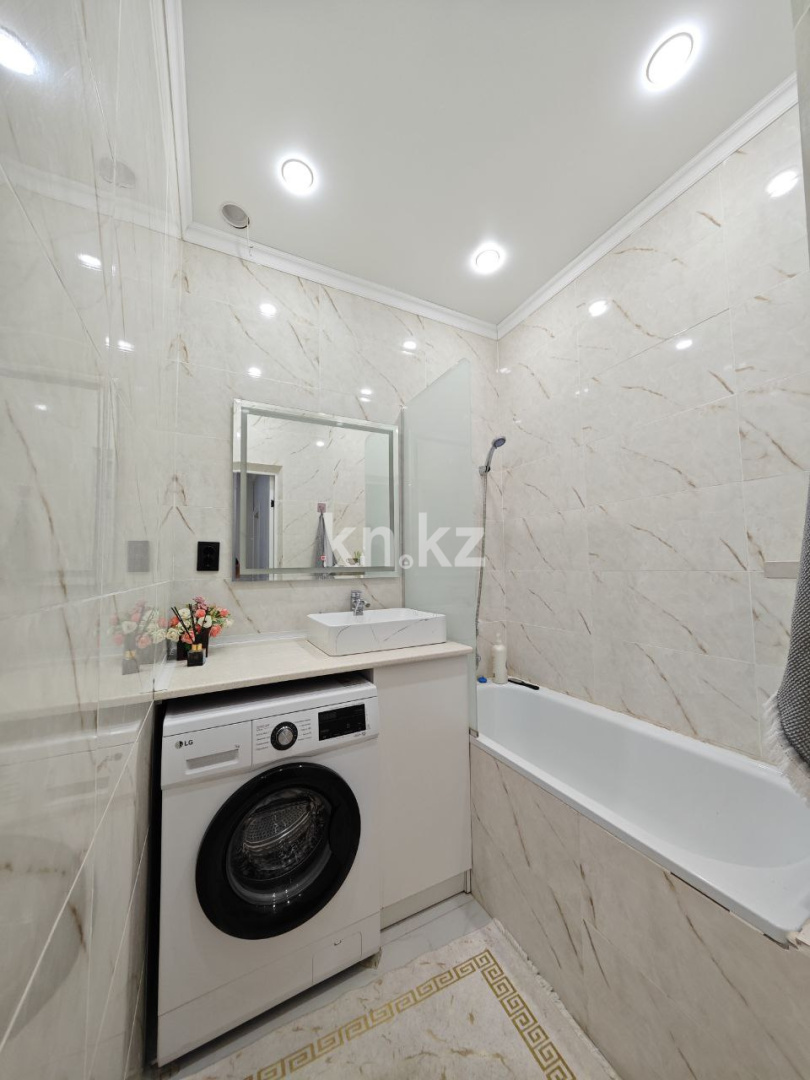 Продажа 3-комнатной квартиры, 64 м², мкр-н Голубые Пруды, дом  7/14 в Караганде - фото 12