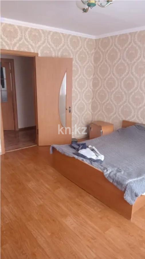 Продажа 3-комнатной квартиры, 70 м², мкр. Гульдер-1, дом  4 в Караганде - фото 2