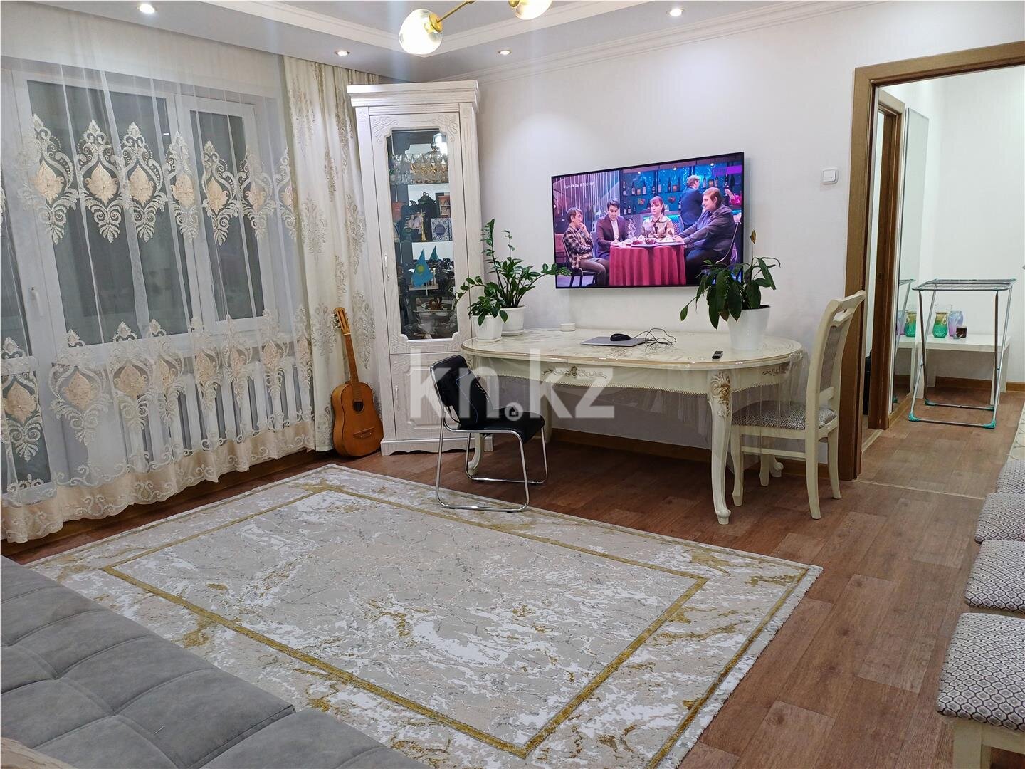 Продажа 4-комнатной квартиры, 77 м² в Караганде