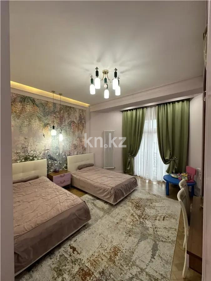 Продажа 4-комнатной квартиры, 220 м², ул. Рубинштейна, дом  21а в Алматы - фото 4