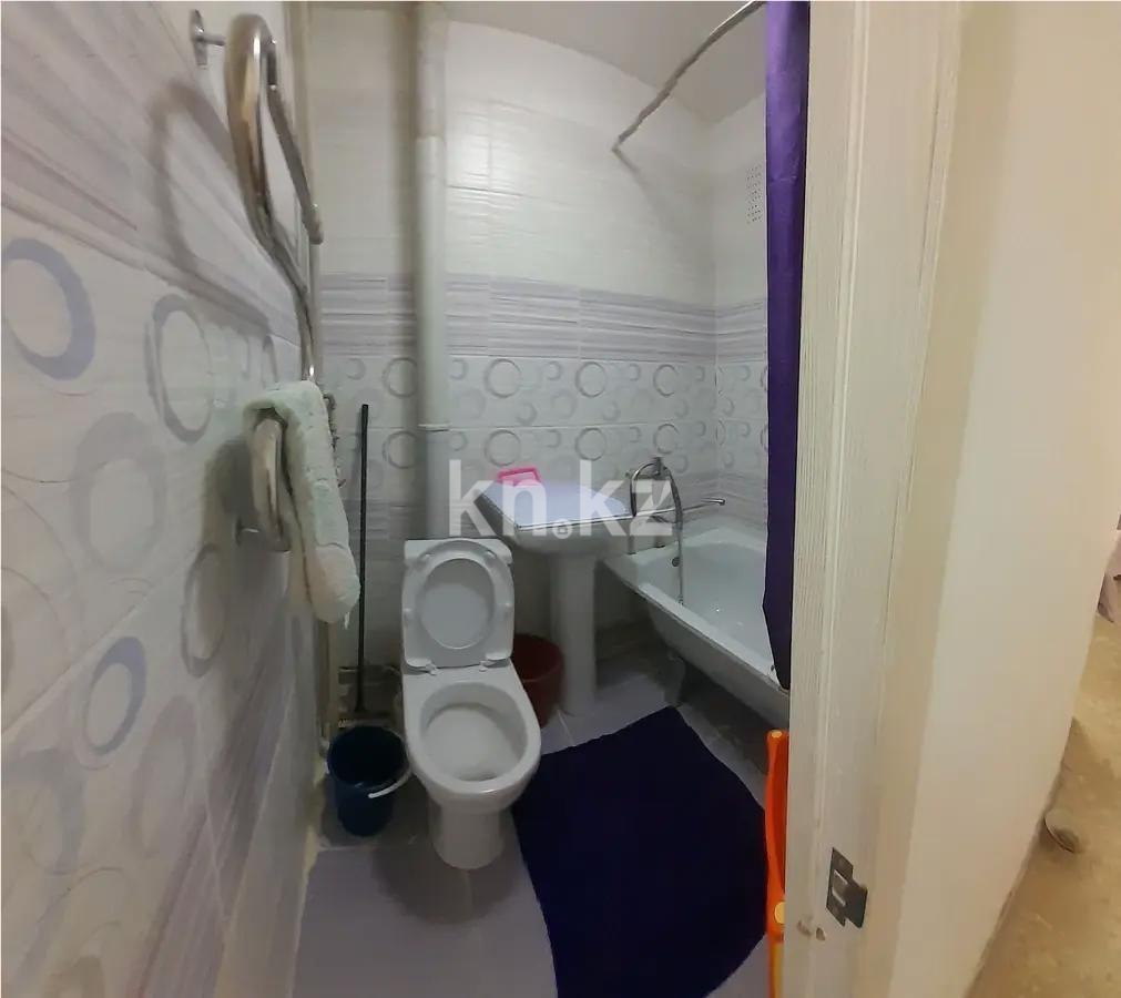 Продажа 3-комнатной квартиры, 60 м², мкр-н 5, дом  29 в Алматы - фото 5