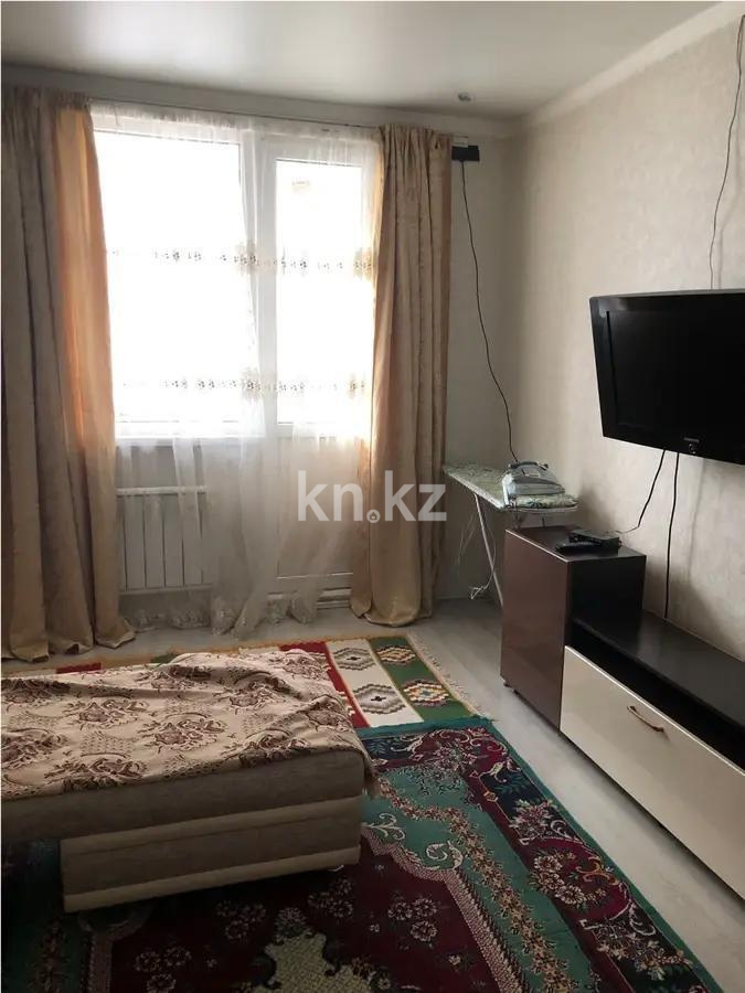 Продажа 1-комнатной квартиры, 37 м², ул. Байтерекова, дом  91 в Алматы