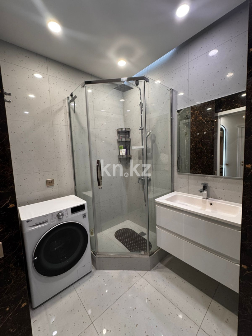 Продажа 4-комнатной квартиры, 107.6 м², пр. Шахтеров, дом  52Б в Караганде - фото 5