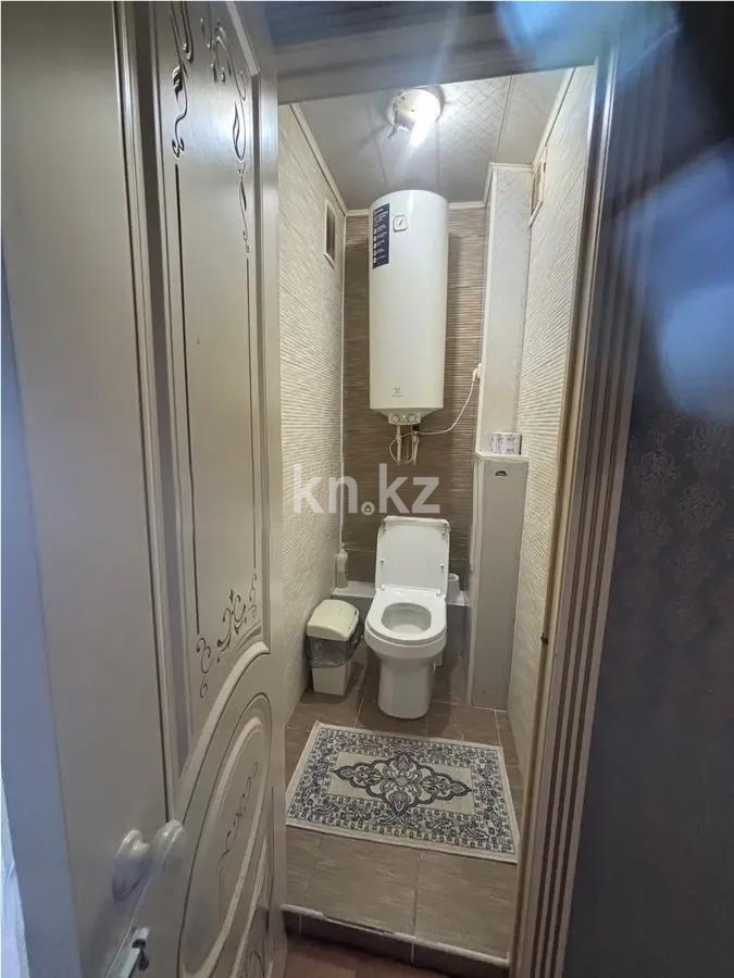 Продажа 3-комнатной квартиры, 64 м², 15-й мкр., дом  26/3 в Караганде - фото 6