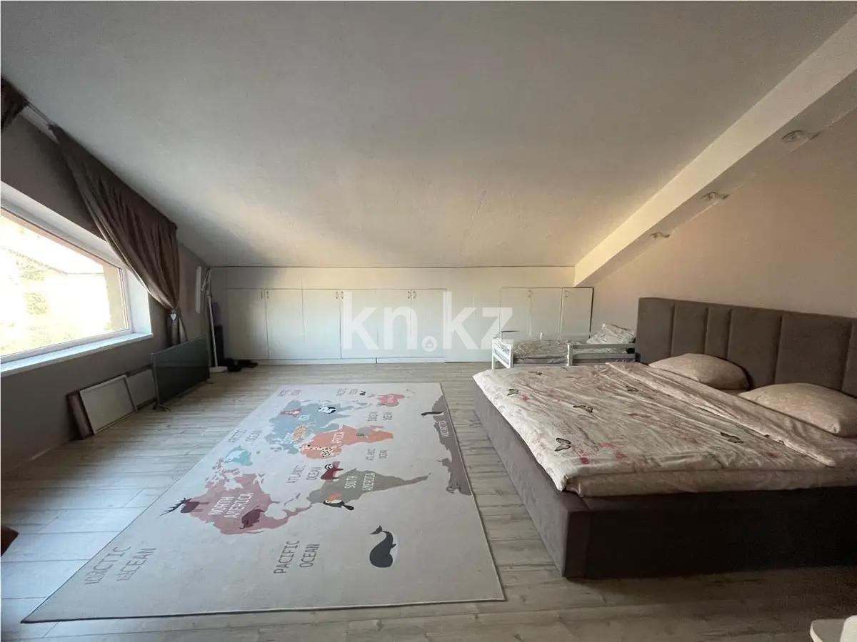 Продажа 4-комнатной квартиры, 165 м², ул. Шамшырак, дом  1 в Алматы - фото 2