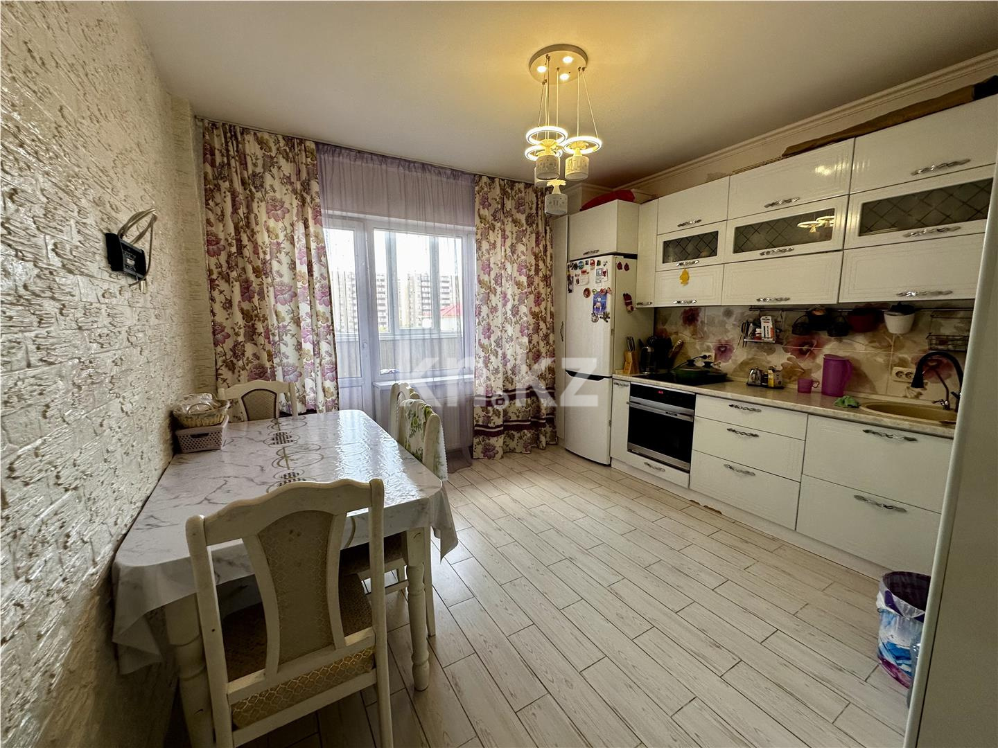 Продажа 3-комнатной квартиры, 90 м², пр. Шахтеров в Караганде - фото 11