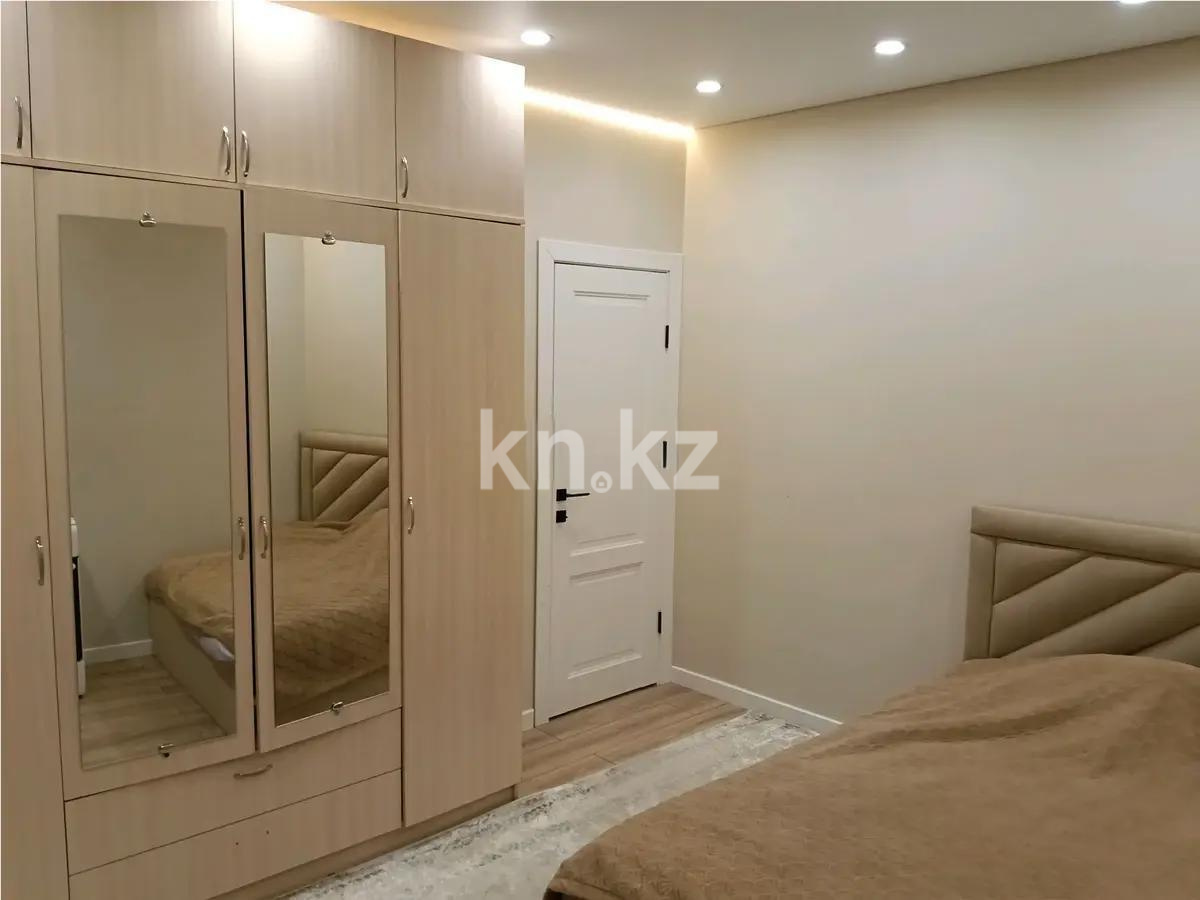 Продажа 3-комнатной квартиры, 72.8 м², мкр-н Жетысу-2, дом  33 в Алматы - фото 2