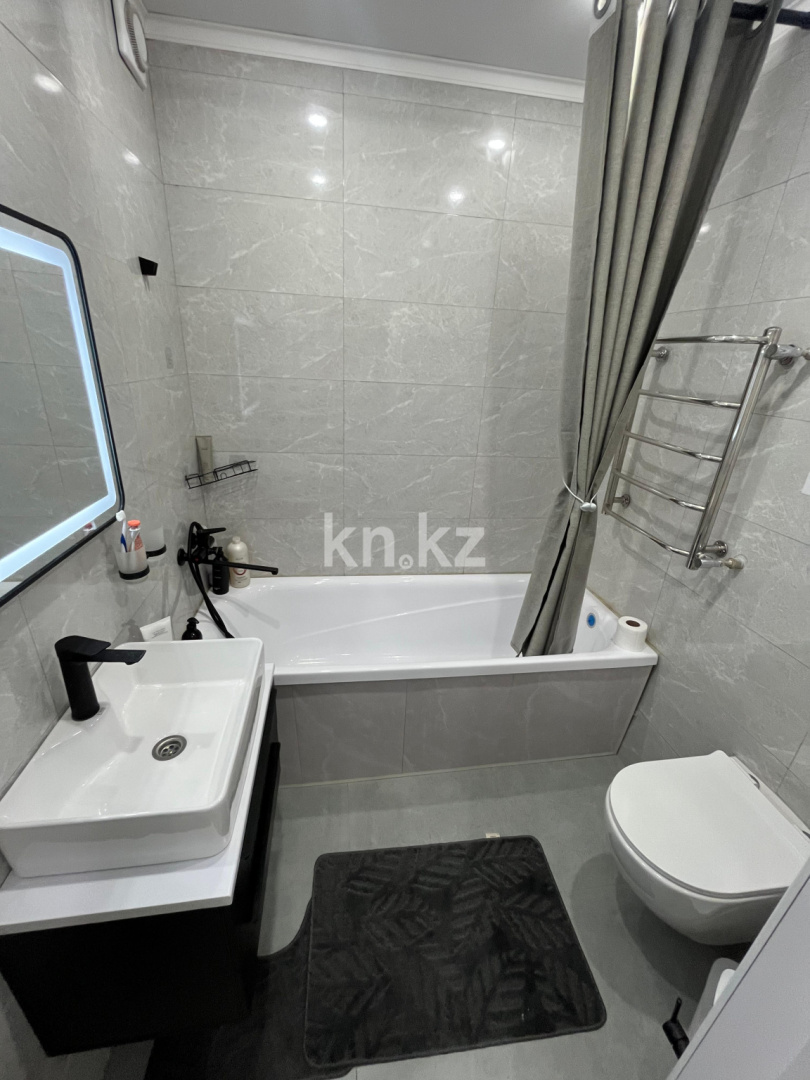 Продажа 2-комнатной квартиры, 42.6 м² в Алматы - фото 13