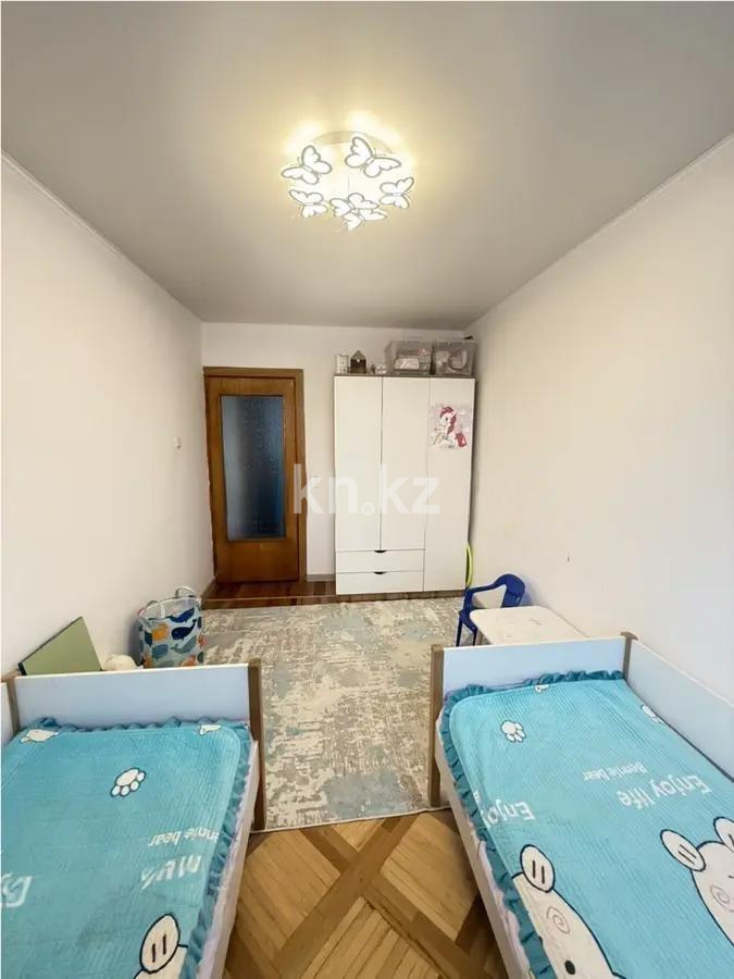 Продажа 3-комнатной квартиры, 60 м², мкр-н 4, дом  4 в Алматы - фото 4