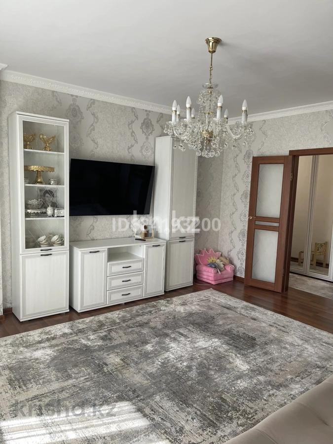 Продажа 2-комнатной квартиры, 73 м² в Караганде