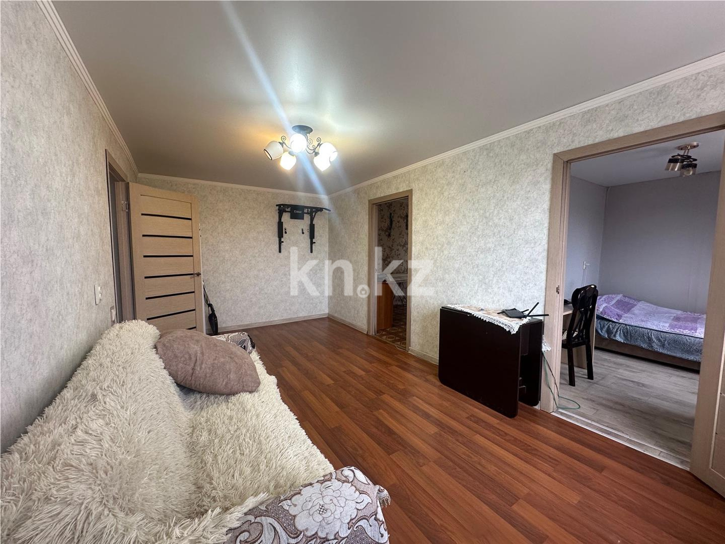 Продажа 4-комнатной квартиры, 64 м², пр. Назарбаева в Караганде