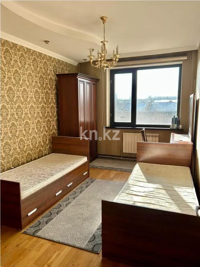 Продажа 3-комнатной квартиры, 112 м², ул. Ауэзова, дом  163а в Алматы - фото 2